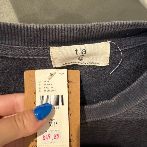 t.la Petite Long Sleeve Ruffle Black Top - Picture 3 of 4